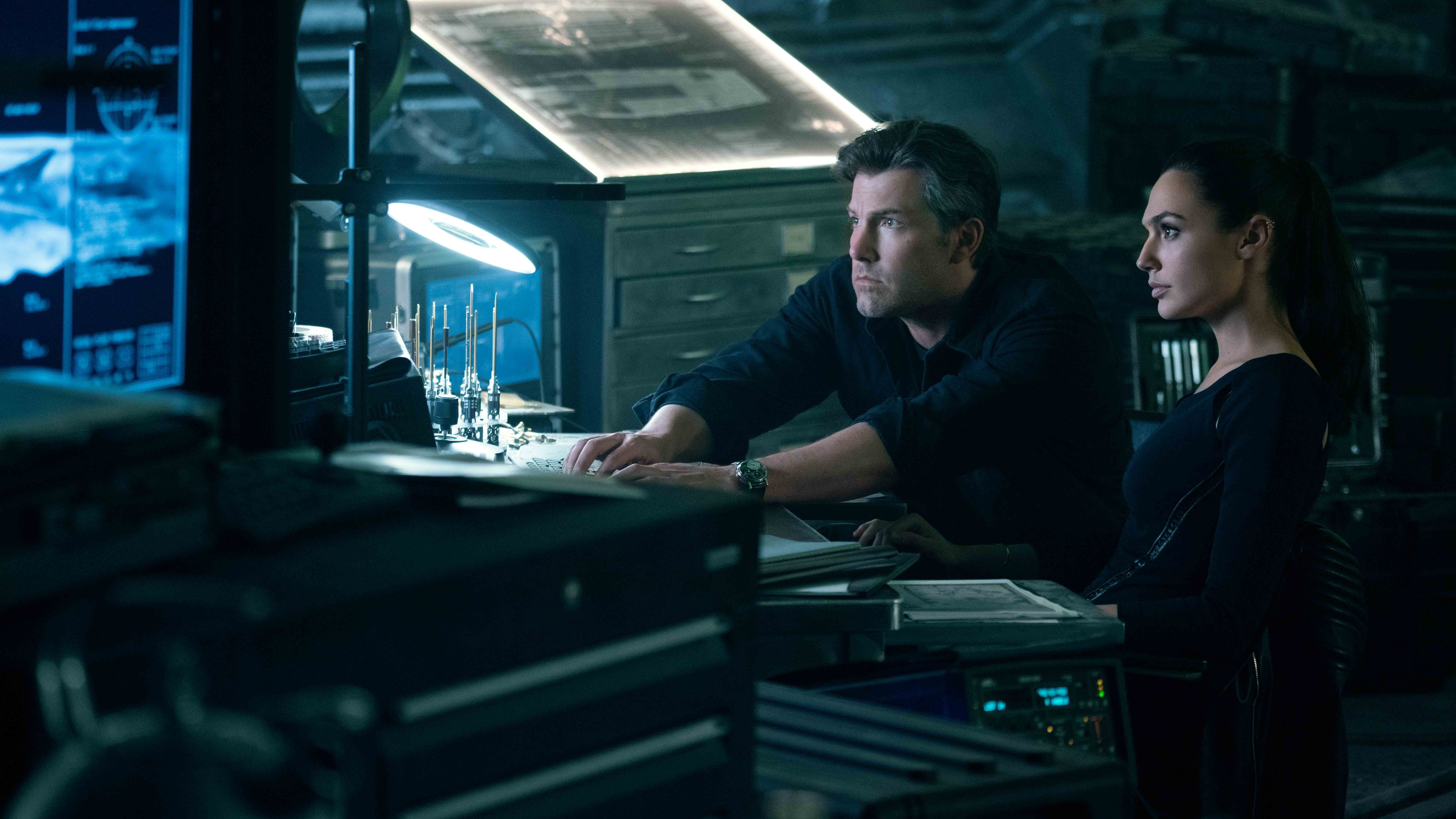 liga da justiça-bruce-wayne-diana-prince