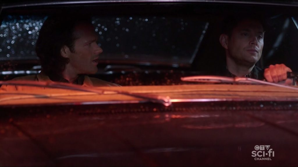 Sam e Dean numa clássica DR no carro.
