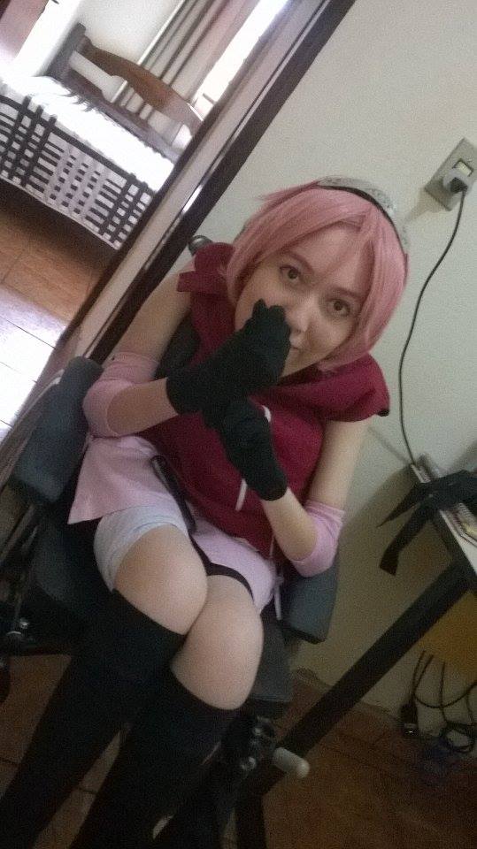 Graziela Maria com o cosplay de Sakura Haruno