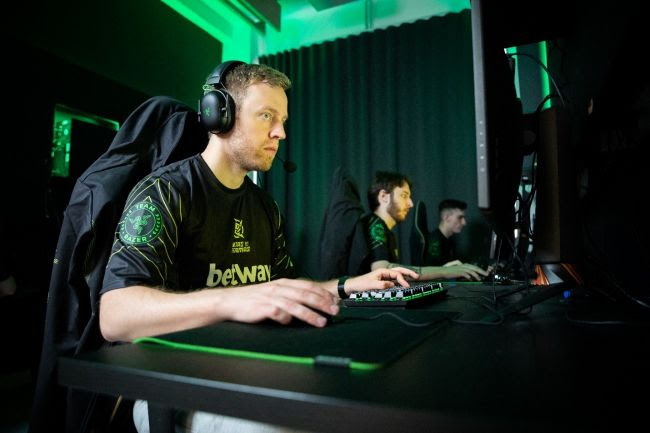 Razer é a nova parceira da gigante dos esports Ninjas in Pyjamas