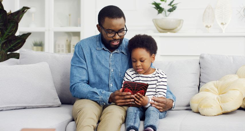 Positivo em parceria com a Disney lança tablet do Homem-Aranha