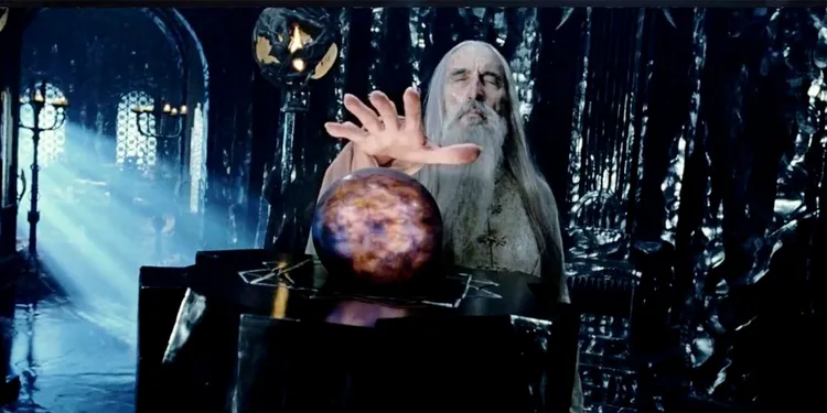 Christopher Lee como Saruman em Senhor dos Anéis