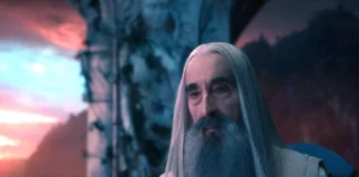 Saruman destruiria a Terra-Média em posse do Um Anel Christopher Lee como Saruman em Senhor dos Anéis