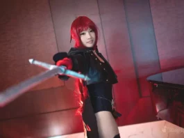 Cosplayer Wonton retrata Kasumi Yoshizawa de forma impecável