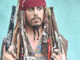 Gildecy Rachel surpreende ao encarnar o icônico Jack Sparrow