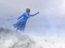 EmisCosplayCorner surpreende com cosplay de Elsa