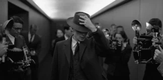 Barbie e Oppenheimer se tornam míticos em pôster de filme clássico de Hollywood Cillian Murphy interpreta J. Robert Oppenheimer em 'Oppenheimer' / UNIVERSAL PICTURES