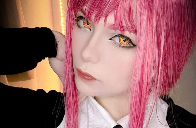 Brasileira Ary faz cosplay realista de Makima, de Chainsaw Man