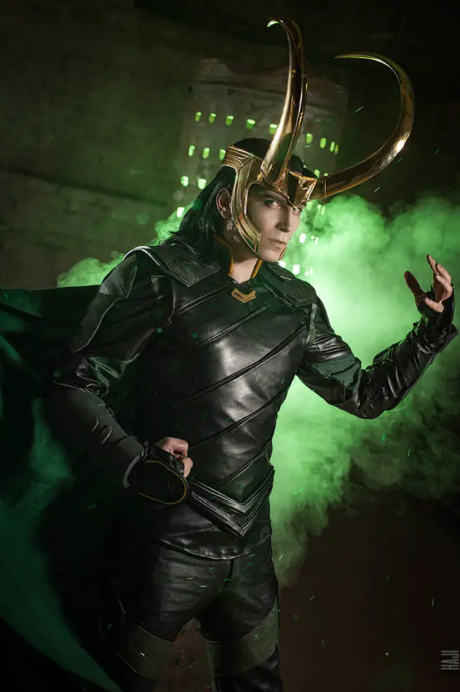 TheIdeaFix encanta com cosplay do icônico Loki, Deus da Trapaça