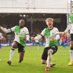 Harvey Elliott, Jogador do Liverpool, homenageou Goku Liverpool