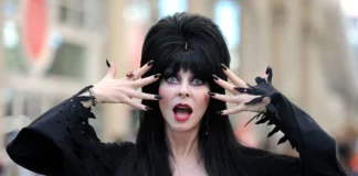 Você precisa assistir ao clássico Elvira: A Rainha das Trevas (1988) Elvira A Rainha das Trevas - Cassandra Peterson