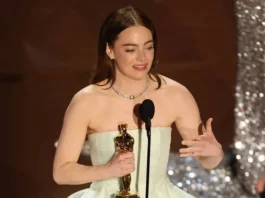 Emma Stone está entre os Vencedores do Oscar 2024, na categoria de melhor atriz pela sua performance em 'Pobres Criaturas' - Mike Blake/Folha