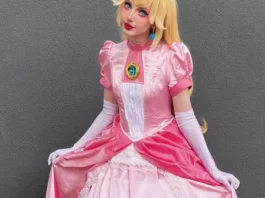 Brasileira Alice Dias faz incrível cosplay de Princesa Peach