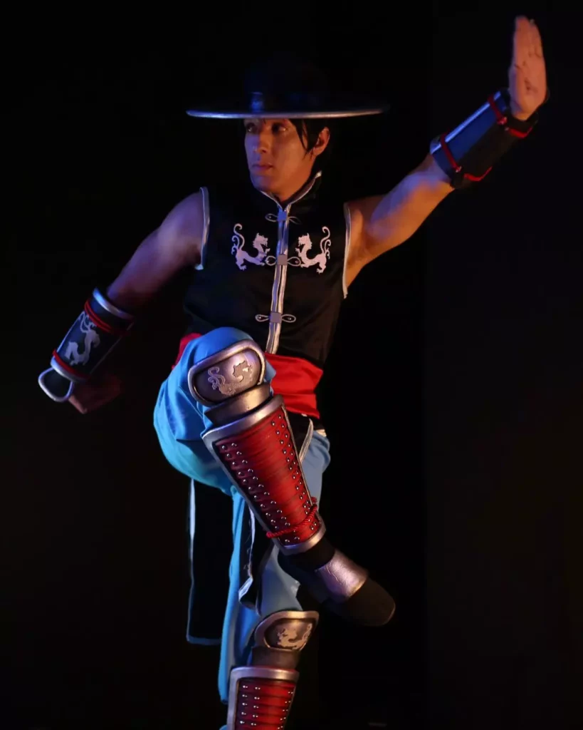 Cosplayer brasileiro Drinko Lee dá vida a Kung Lao de Mortal Kombat. Fotografia: Ivii_TerraClick