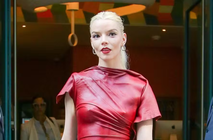 Anya Taylor-Joy — Foto: Backgrid/The Grosby Group