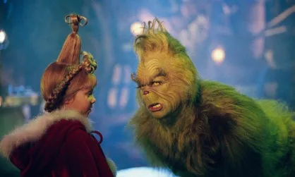 Taylor Momsen e Jim Carrey em "O Grinch" (2000) • Divulgação