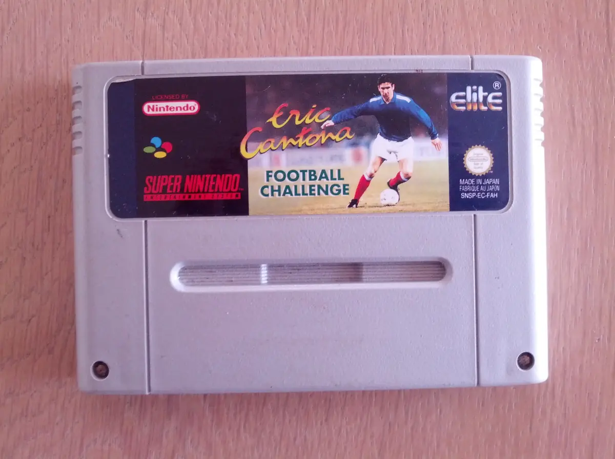 Gameplay de Eric Cantona Football Challenge no Super Nintendo