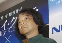 Ghost in the Shell: por que O Fantasma do Futuro é uma obra-prima atemporal Mamoru Oshii, diretor de Ghost in the Shell, obra-prima atemporal do anime cyberpunk